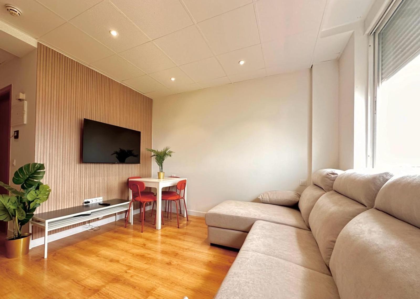 Apartamentos Noviembre Madrid Dış mekan fotoğraf