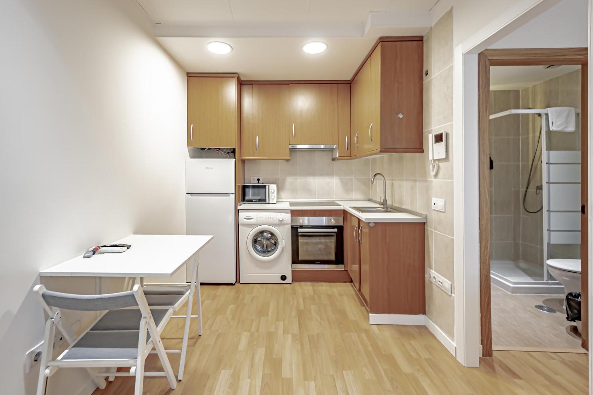 Apartamentos Noviembre Madrid Dış mekan fotoğraf