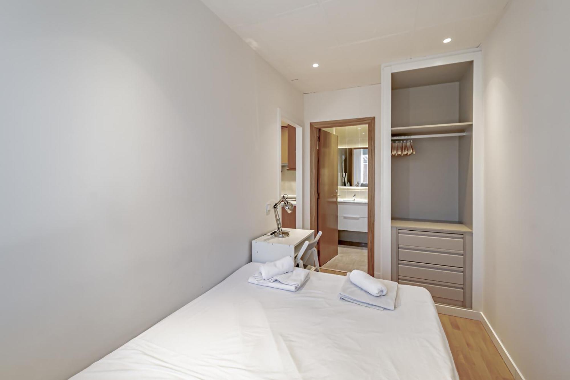 Apartamentos Noviembre Madrid Dış mekan fotoğraf