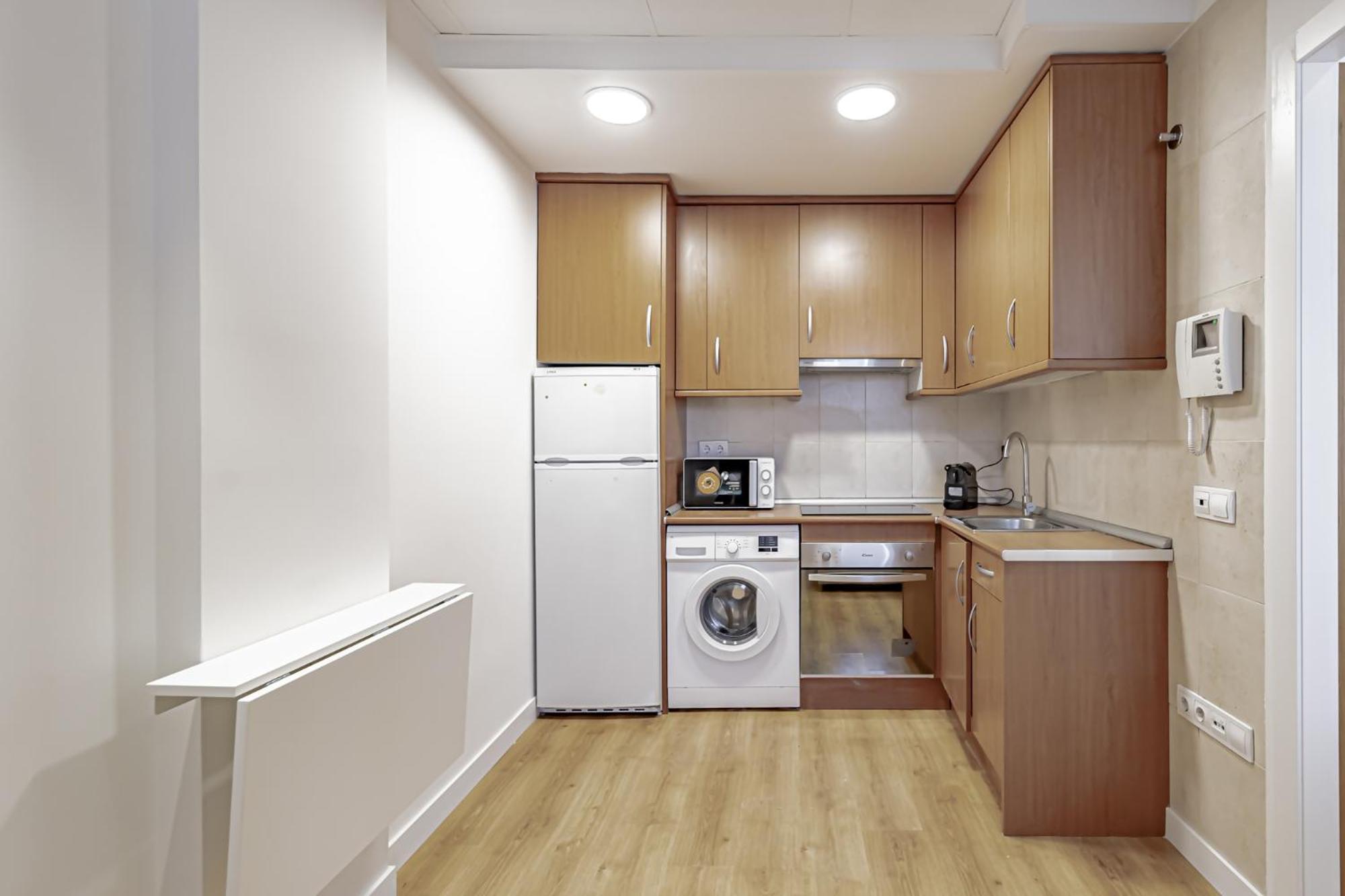 Apartamentos Noviembre Madrid Dış mekan fotoğraf