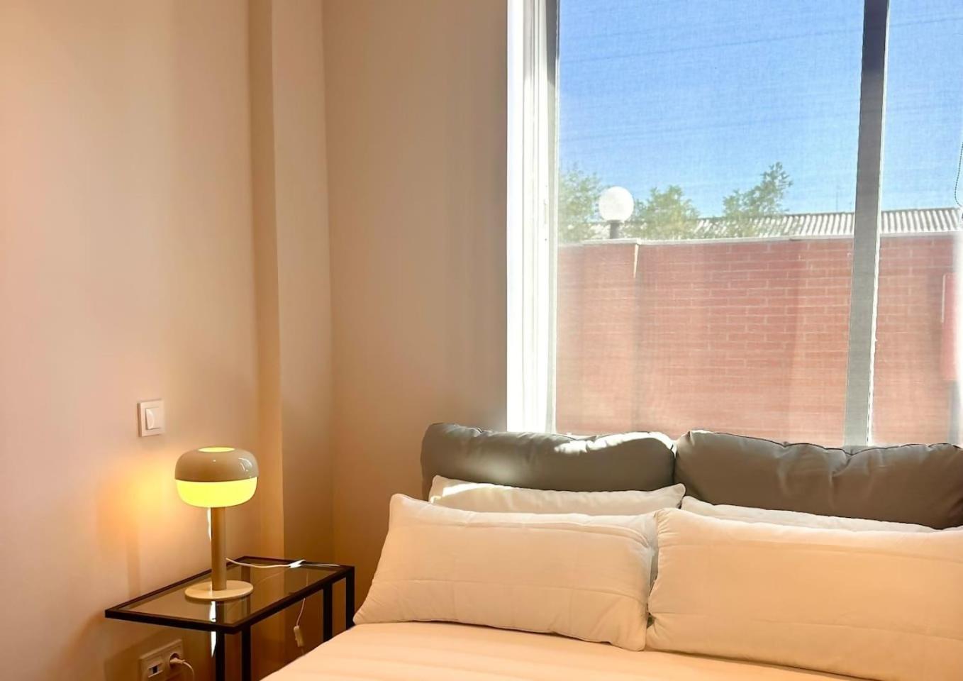 Apartamentos Noviembre Madrid Dış mekan fotoğraf